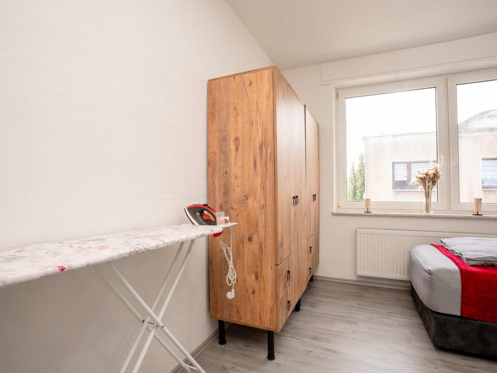Serviceroom24 - Apartment 4 In Herten Wlan - Smart-Tv - 24-7 Check-In Und Kueche Exterior foto